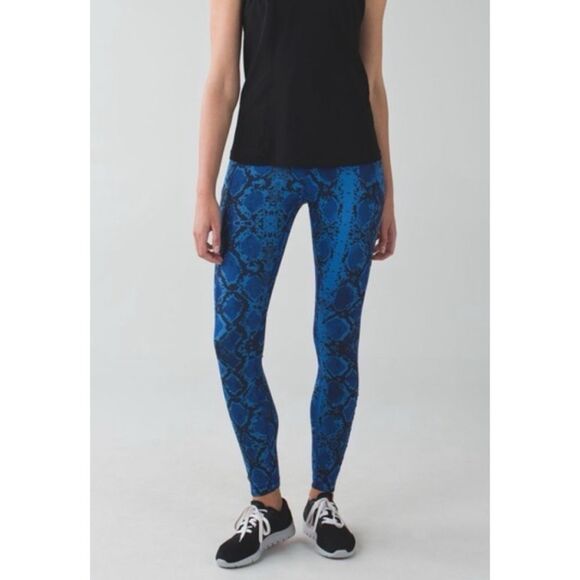 Lululemon Speed Tight IV Full-On Luxtreme
Mini Ziggy Snake Pipe Dream Blue Sz 6 - Picture 1 of 8